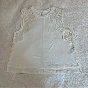 🌸 3/$15 Forever 21 Ivory Lace Detailed Tank Top Size Medium